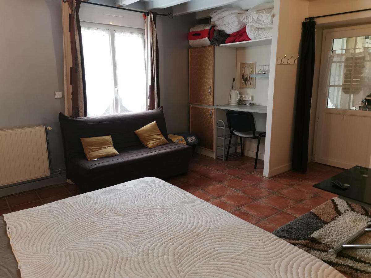 Appartement Petit havre de tranquillité à Loudun Extérieur photo
